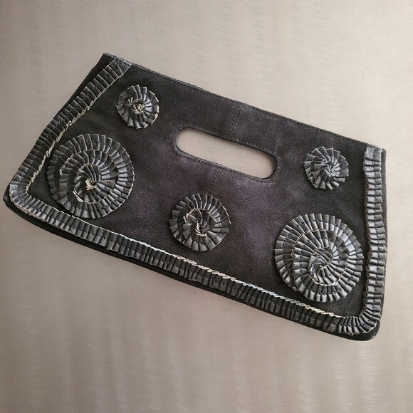 Vintage Handbags - Vintage Black Suede Leather Spiral Flower Floral Clutch Purse Bag